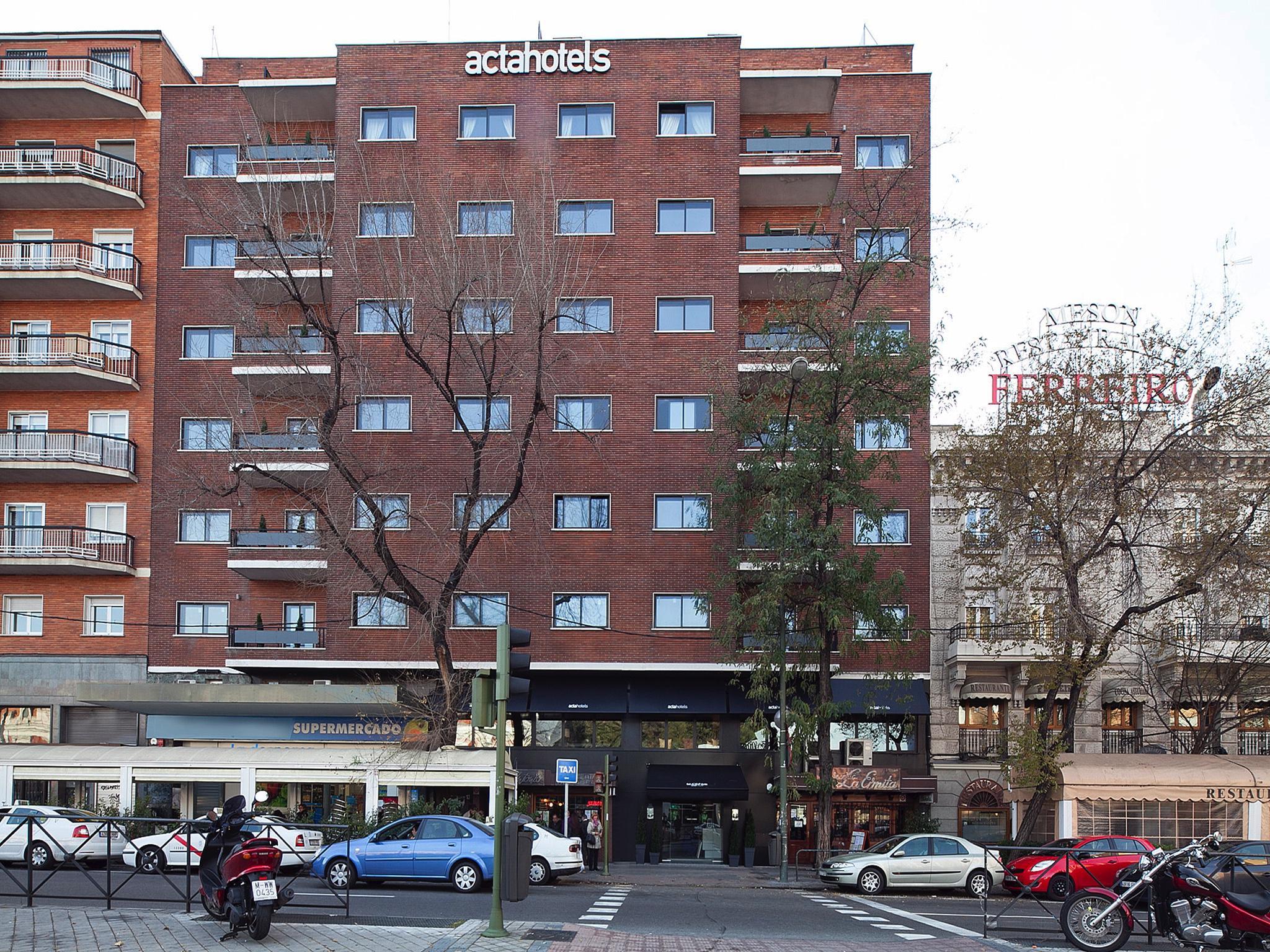 Hotel Acta Madfor Madrid Extérieur photo